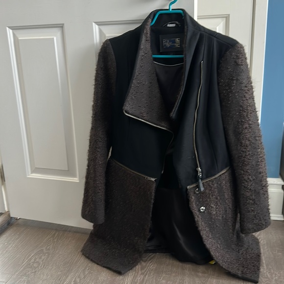 Mackage wool coat black and brown, cute zip off to crop jacket size small - Picture 1 of 7
